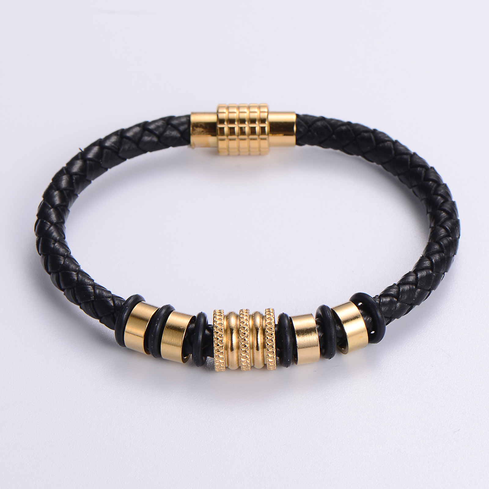Simple Style Solid Color 304 Stainless Steel 18K Gold Plated No Inlaid Bracelets In Bulk display picture 2
