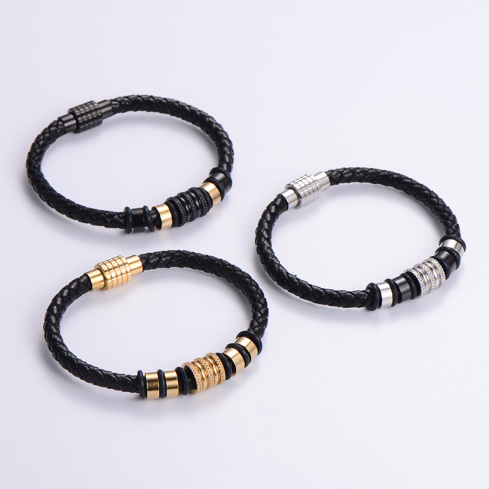 Simple Style Solid Color 304 Stainless Steel 18K Gold Plated No Inlaid Bracelets In Bulk display picture 3