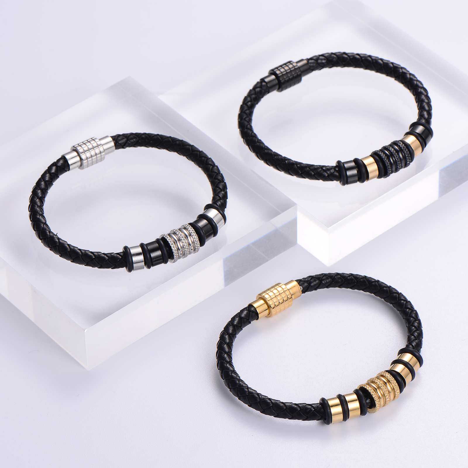 Simple Style Solid Color 304 Stainless Steel 18K Gold Plated No Inlaid Bracelets In Bulk display picture 5