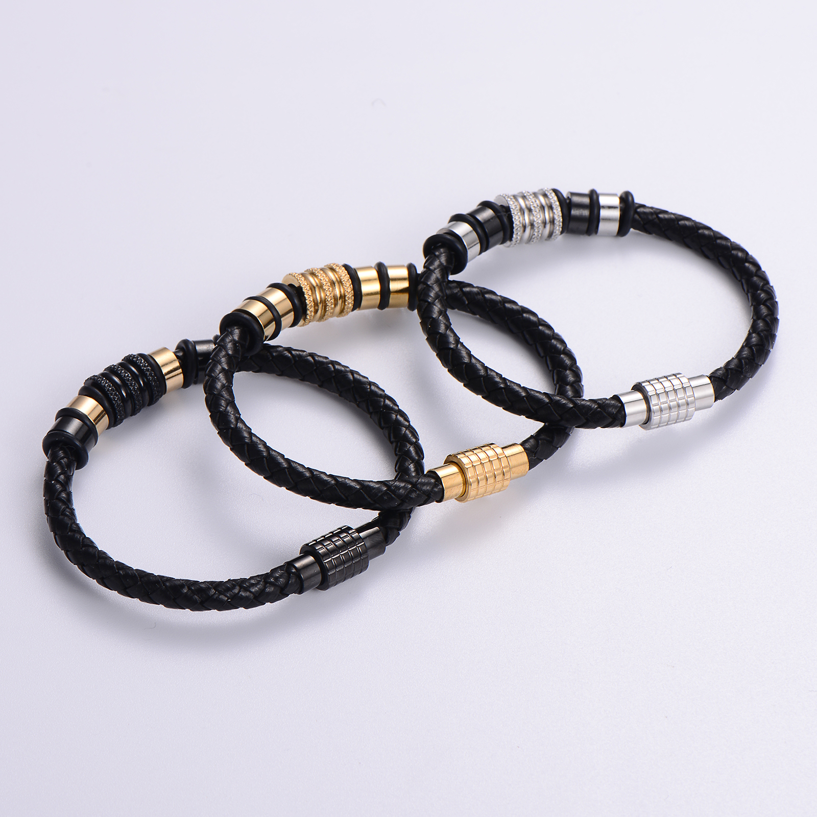 Simple Style Solid Color 304 Stainless Steel 18K Gold Plated No Inlaid Bracelets In Bulk display picture 6