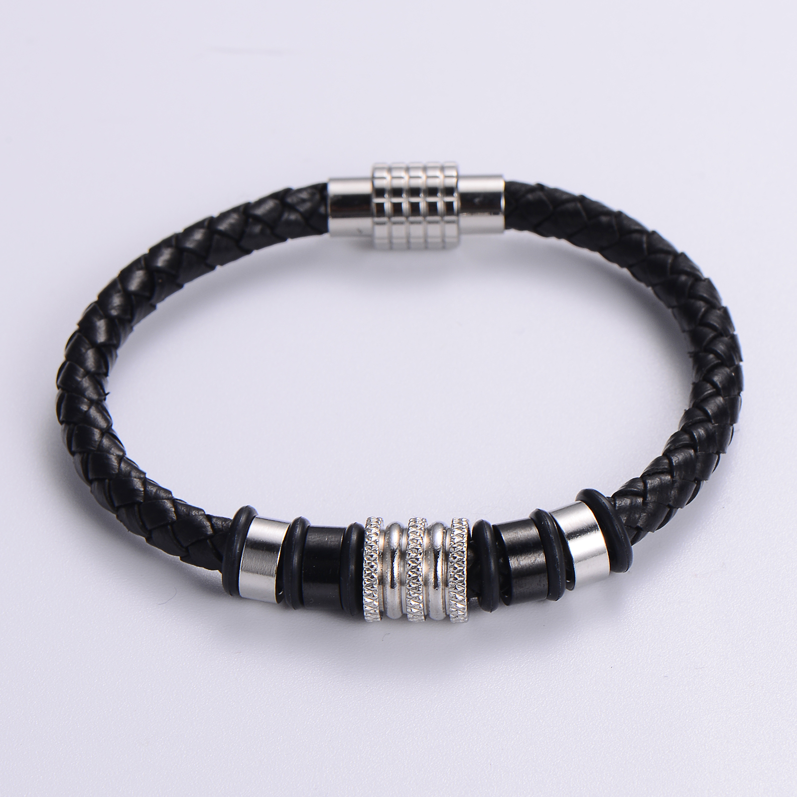 Simple Style Solid Color 304 Stainless Steel 18K Gold Plated No Inlaid Bracelets In Bulk display picture 4