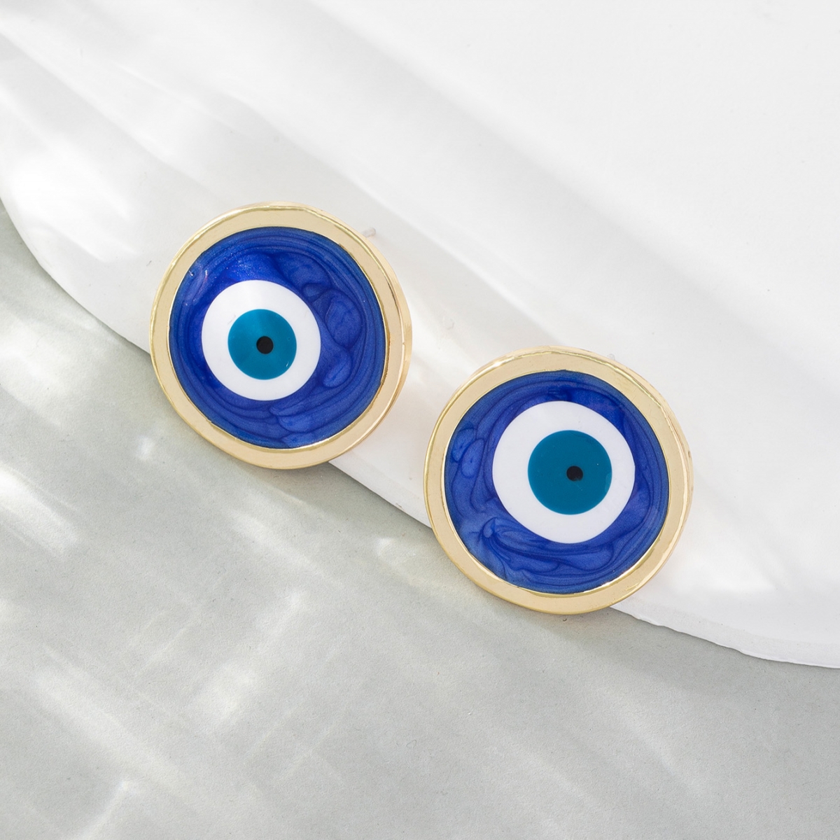 1 Pair Cool Style Devil's Eye Enamel Alloy Ear Studs display picture 1