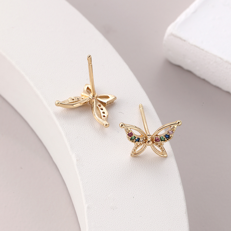 1 Pair Elegant Butterfly Inlay Copper Zircon Ear Studs display picture 5