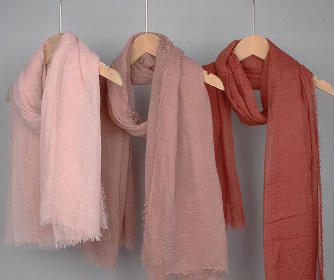 Women's Basic Solid Color Cotton And Linen Scarf display picture 3