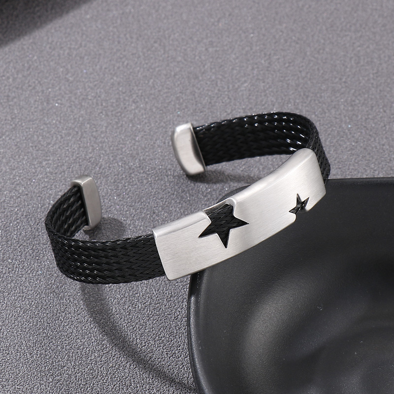 Punk Cool Style Pentagram Stainless Steel 18K Gold Plated Men'S Cuff Bracelets display picture 14