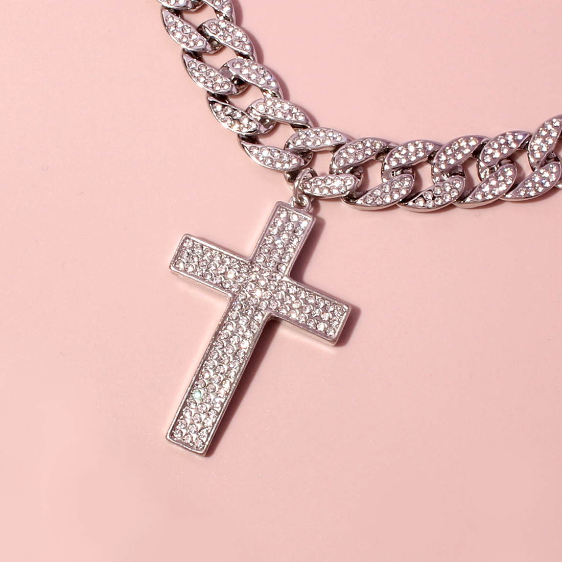 Streetwear Cross Alloy Inlay Rhinestones Women's Pendant Necklace display picture 4