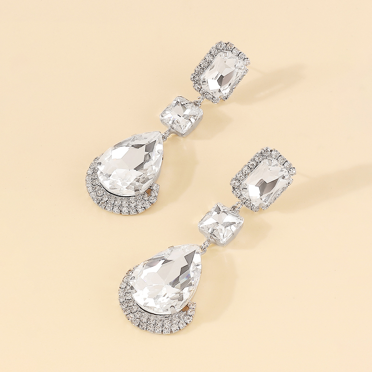 1 Pair Elegant Luxurious Square Water Droplets Inlay Alloy Rhinestones Drop Earrings display picture 9