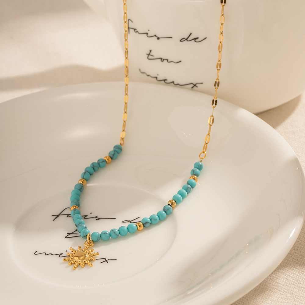 Ig Style Simple Style Sun Stainless Steel Turquoise Titanium Steel Beaded Plating 18k Gold Plated Pendant Necklace display picture 2