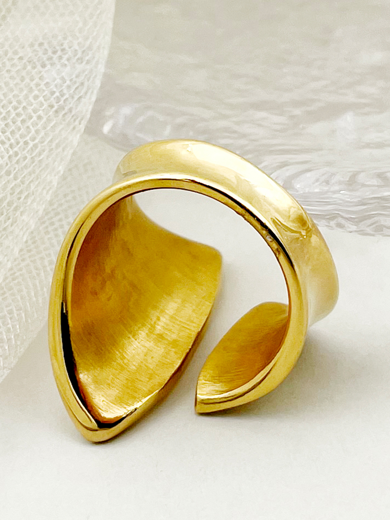 304 Stainless Steel 14K Gold Plated Nordic Style Plating Trumpet Rings display picture 1