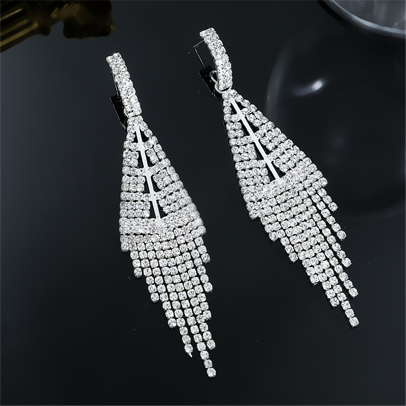 Glam Shiny Tassel Rhinestone Inlay Rhinestones Silver Plated Women's Drop Earrings display picture 4