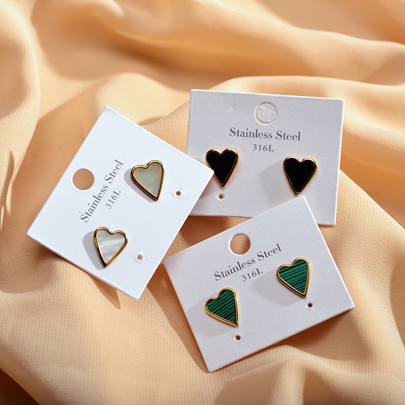 1 Pair Elegant Stripe Heart Shape Stainless Steel Plating Inlay Malachite Shell Gold Plated Ear Studs display picture 1