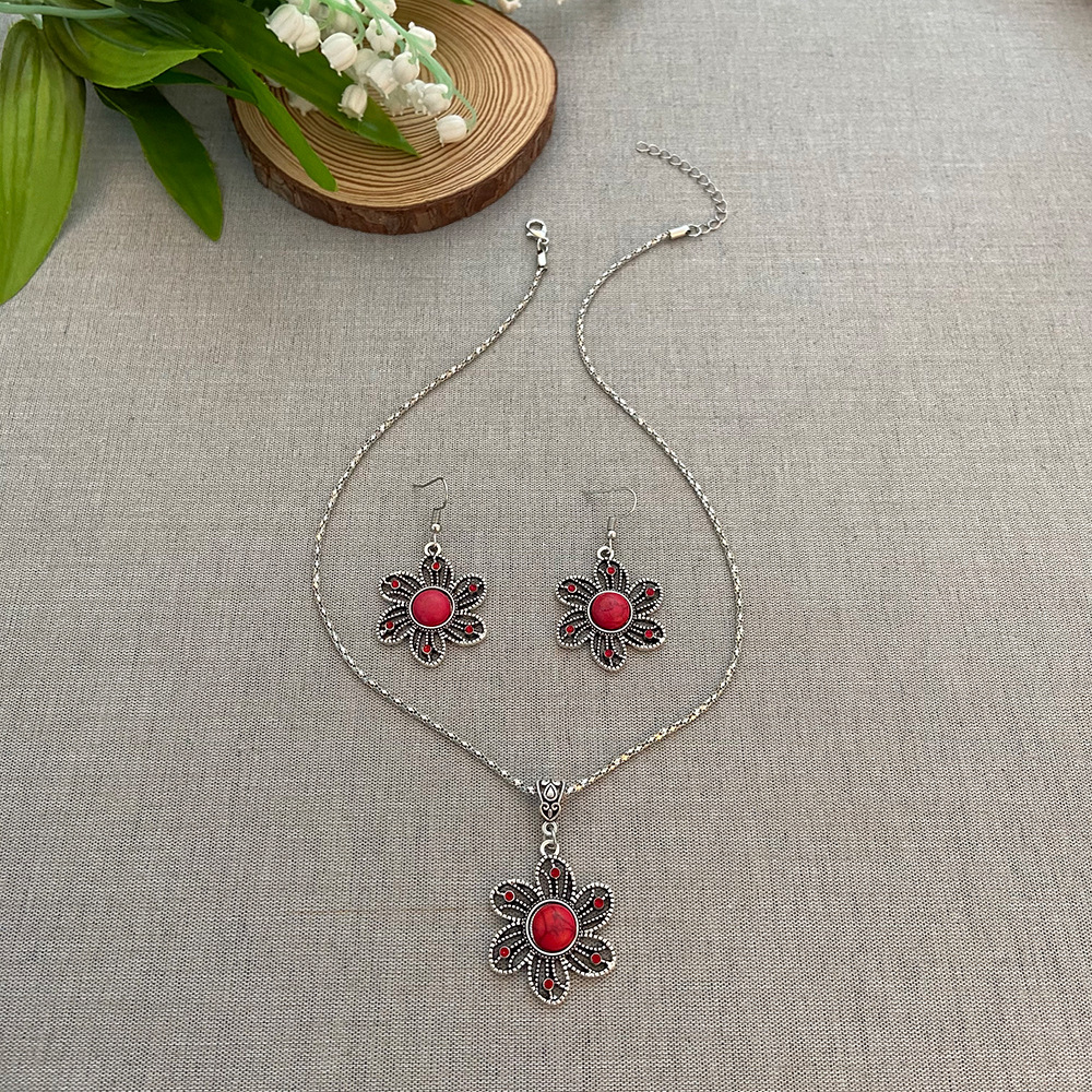 Ethnic Style Flower Alloy Hollow Out Silver Plated Women's Earrings Necklace Jewelry Set display picture 6