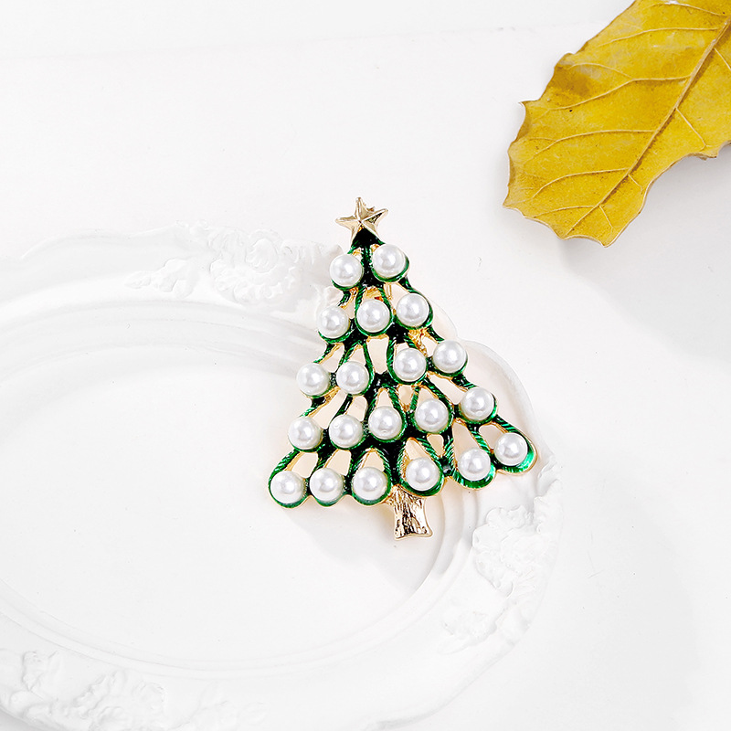 Simple Style Christmas Tree Alloy Inlay Pearl Women's Brooches display picture 3