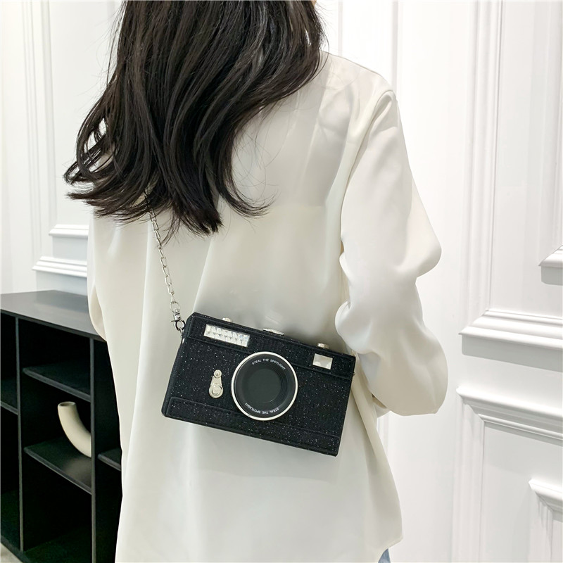 Women's Pu Leather Camera Cute Square Lock Clasp Shoulder Bag Crossbody Bag display picture 2