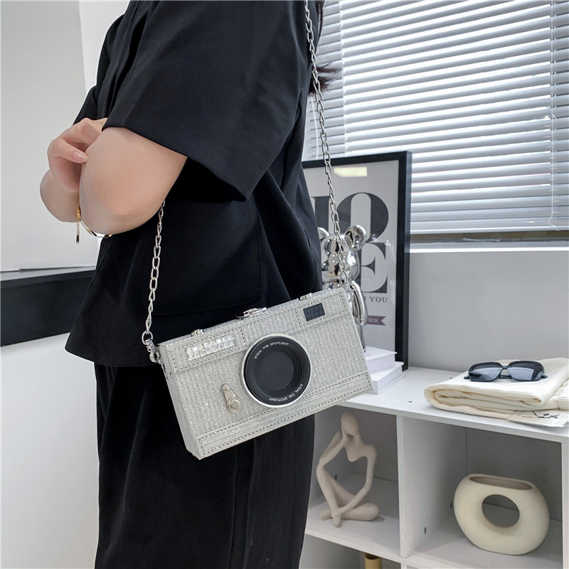 Women's Pu Leather Camera Cute Square Lock Clasp Shoulder Bag Crossbody Bag display picture 6