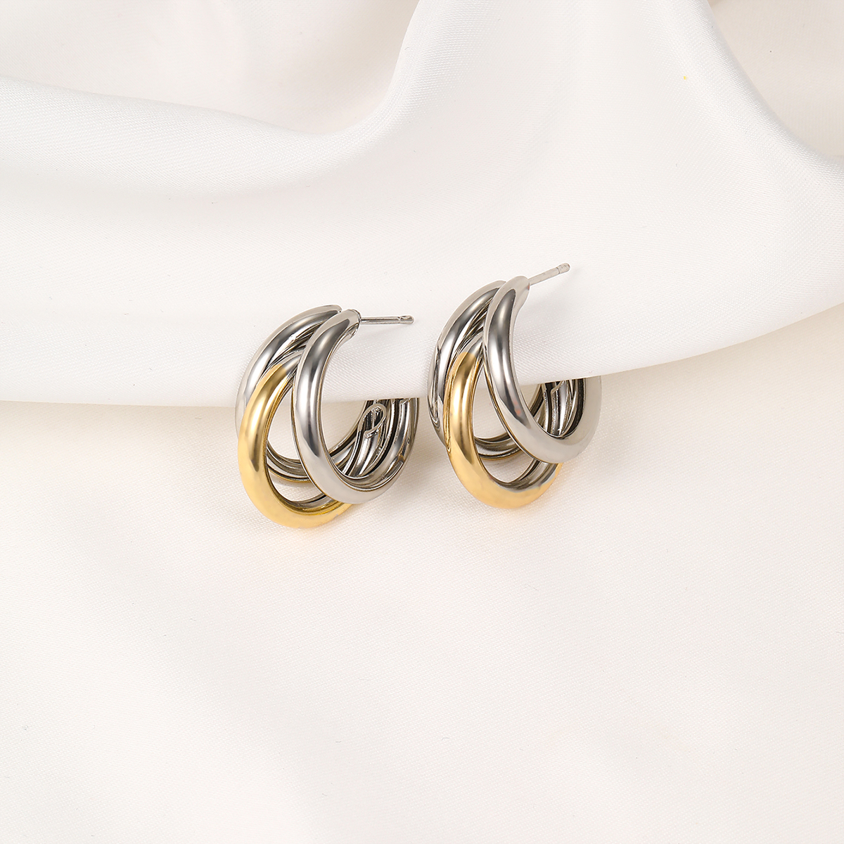 1 Pair Classic Style C Shape Quadrilateral Round Patchwork Plating Alloy Gold Plated Silver Plated Hoop Earrings display picture 17