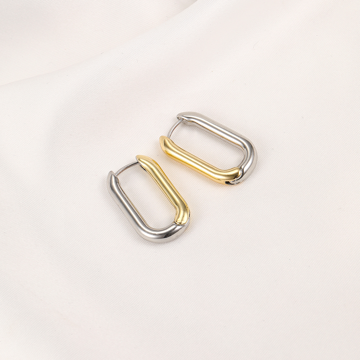 1 Pair Classic Style C Shape Quadrilateral Round Patchwork Plating Alloy Gold Plated Silver Plated Hoop Earrings display picture 23
