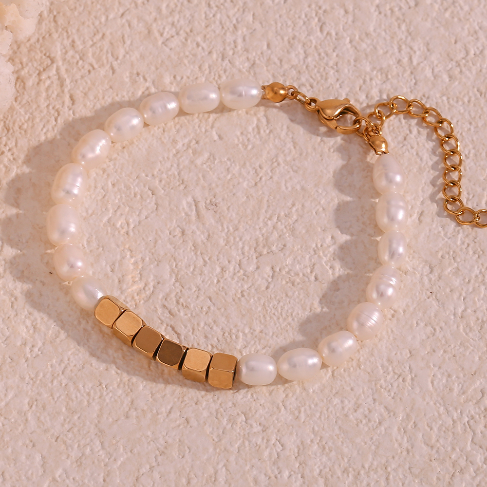 Klassischer Stil Quadrat Rostfreier Stahl Süßwasserperle Perlen 18 Karat Vergoldet Armbänder Halskette display picture 9