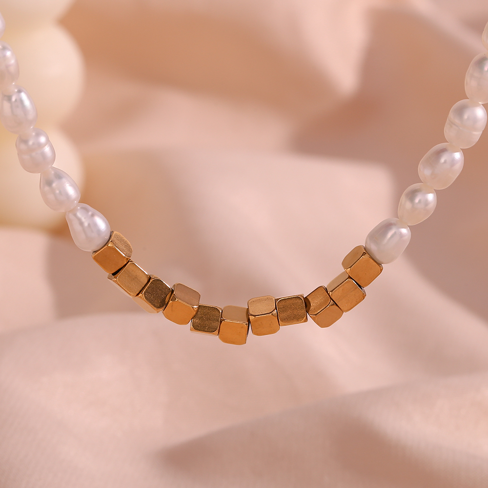 Klassischer Stil Quadrat Rostfreier Stahl Süßwasserperle Perlen 18 Karat Vergoldet Armbänder Halskette display picture 10