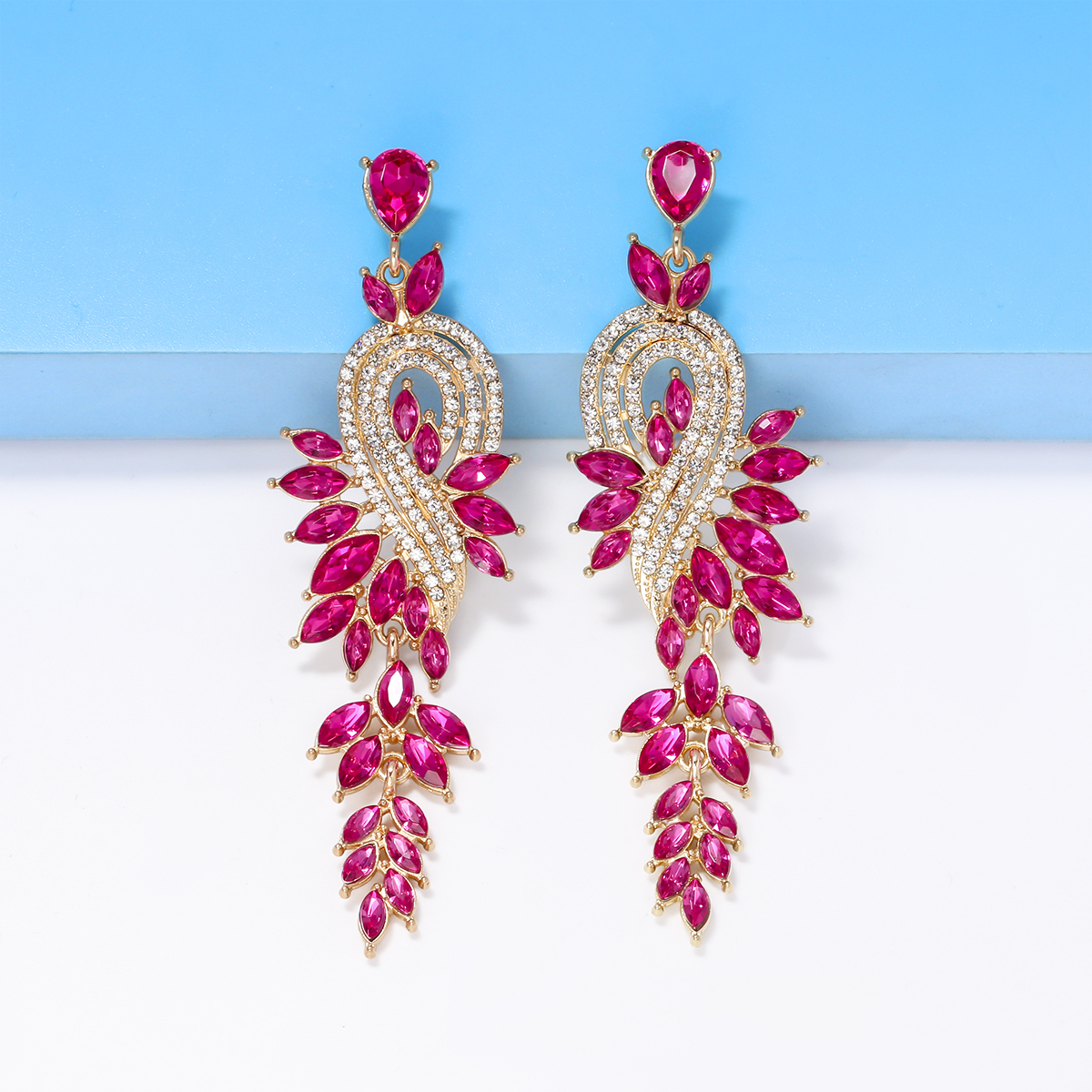 Glam Leaf Water Droplets Alloy Inlay Rhinestones Glass Stone Women's Drop Earrings display picture 6