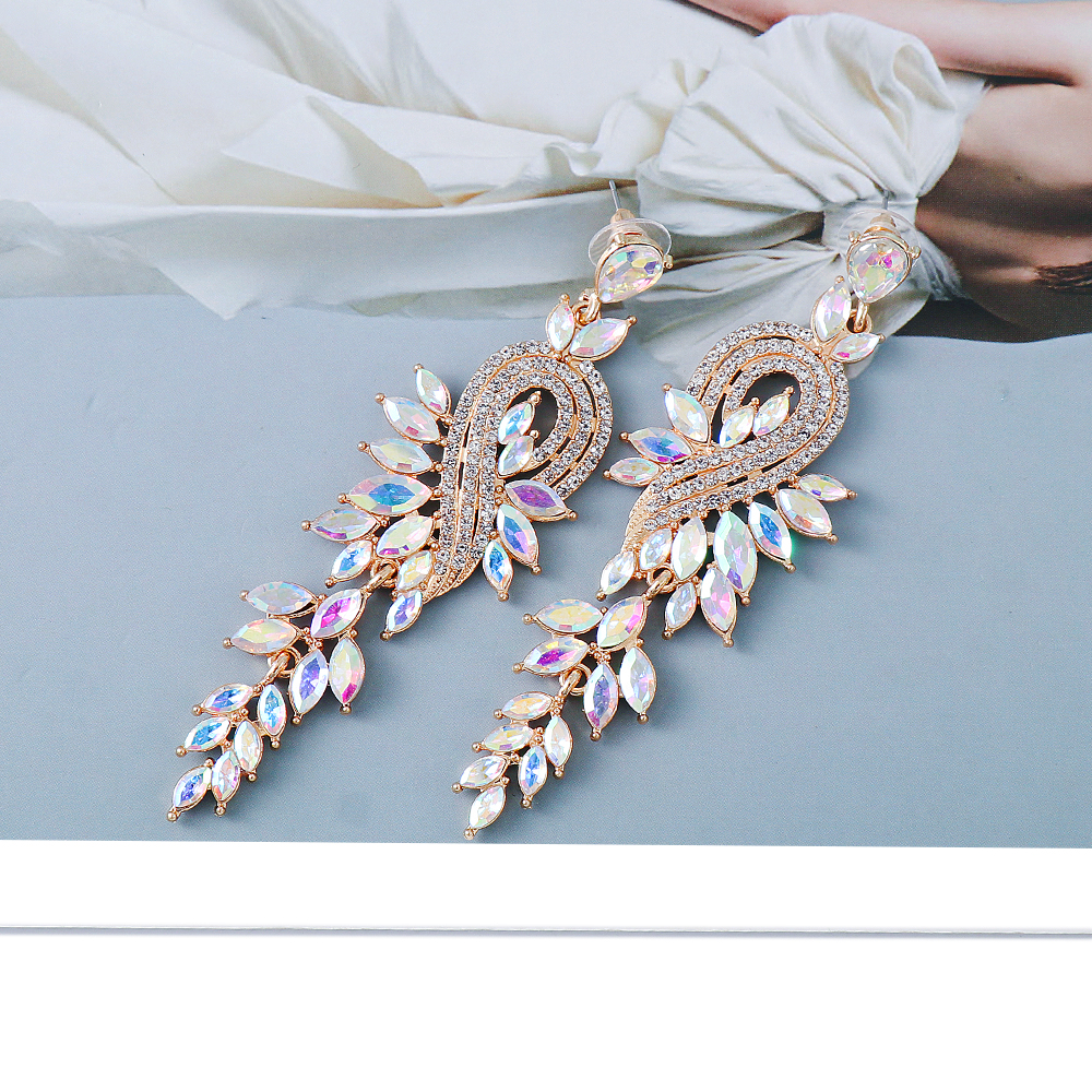 Glam Leaf Water Droplets Alloy Inlay Rhinestones Glass Stone Women's Drop Earrings display picture 17