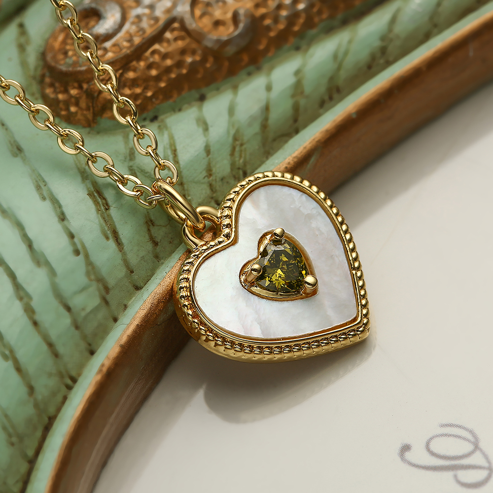 Simple Style Commute Heart Shape Copper Plating Inlay Shell Zircon 18k Gold Plated Pendant Necklace display picture 5