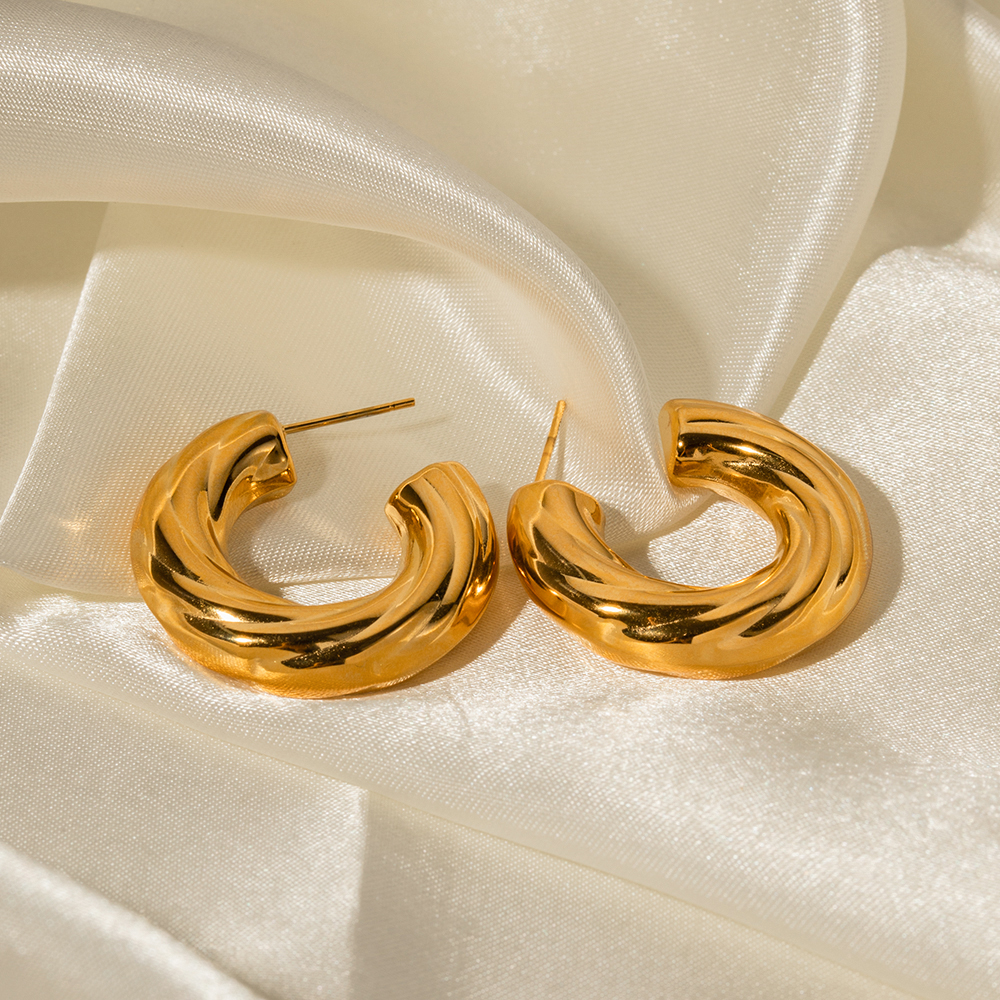 1 Pair Ig Style C Shape Plating Stainless Steel 18k Gold Plated Ear Studs display picture 5