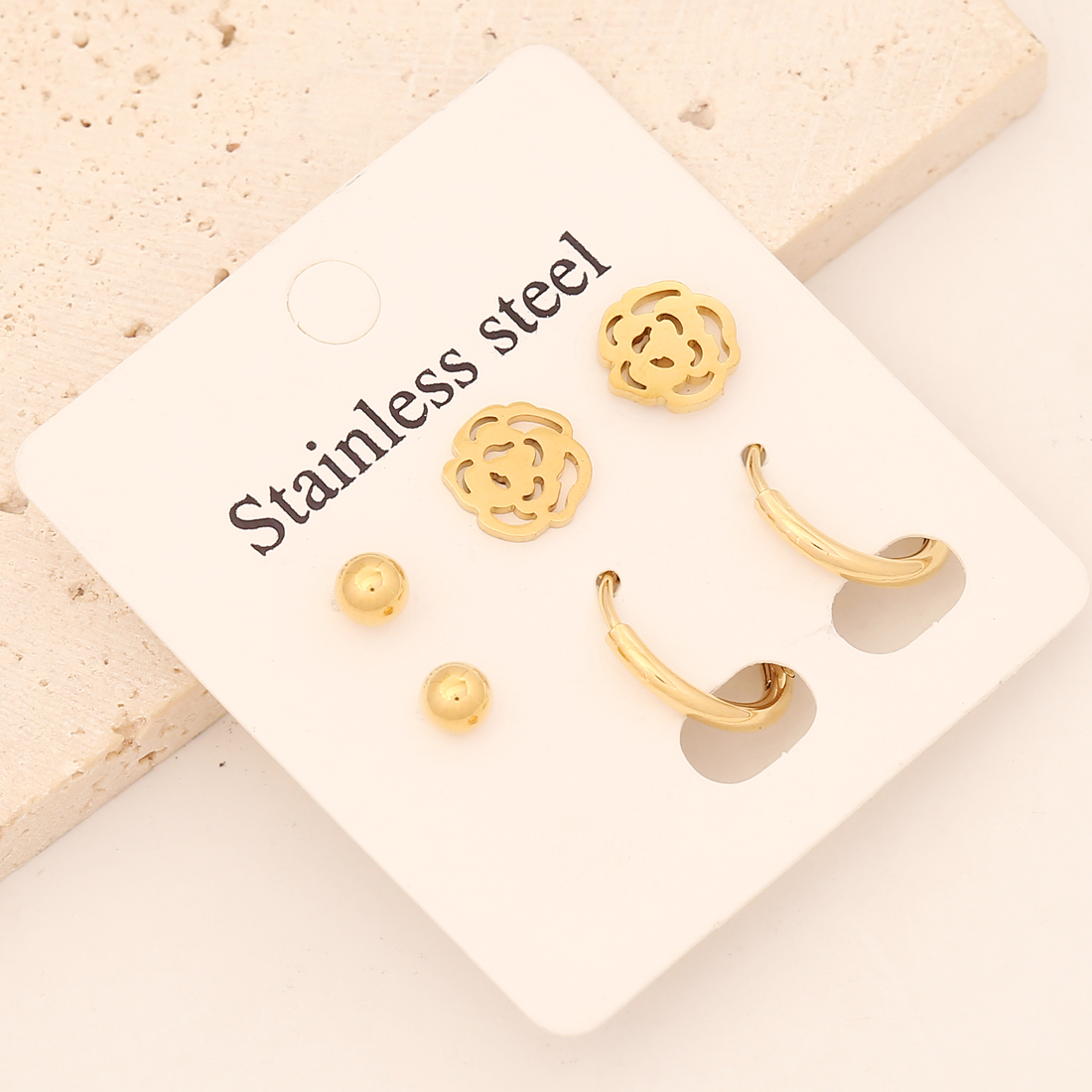 1 Set Commute Star Heart Shape Plating Stainless Steel 18K Gold Plated Earrings Ear Studs display picture 2