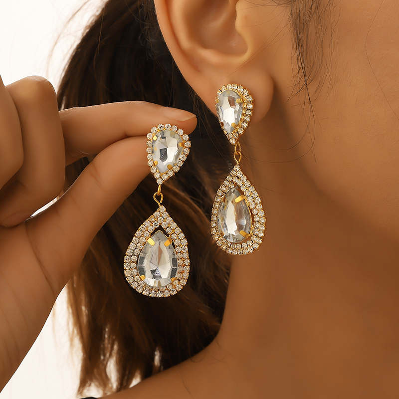 Simple Style Water Droplets Alloy Inlay Zircon Women's Drop Earrings display picture 1
