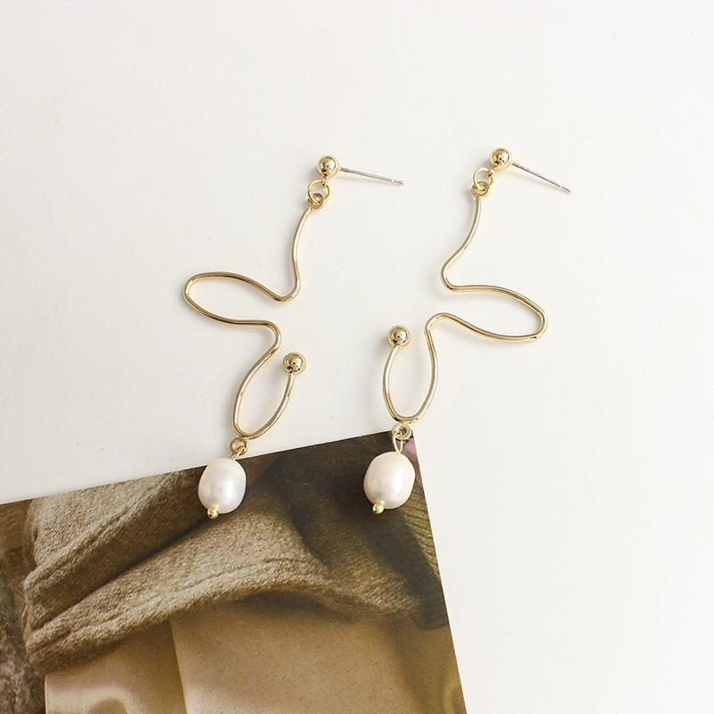 Simple Style Commute Flower Alloy Patchwork Women's Drop Earrings display picture 3