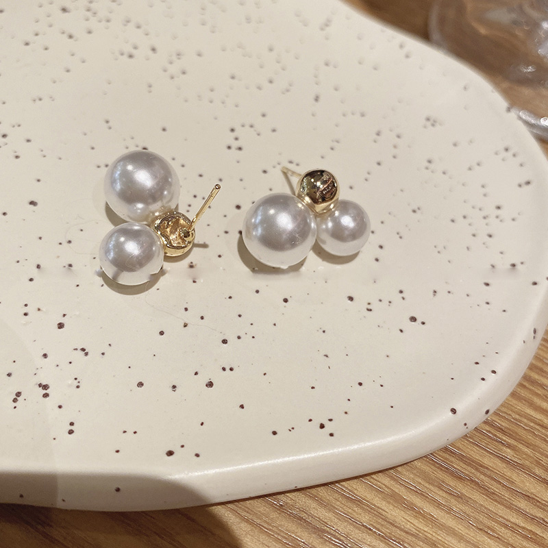 Commute Pearl Alloy Patchwork Women's Ear Studs display picture 3