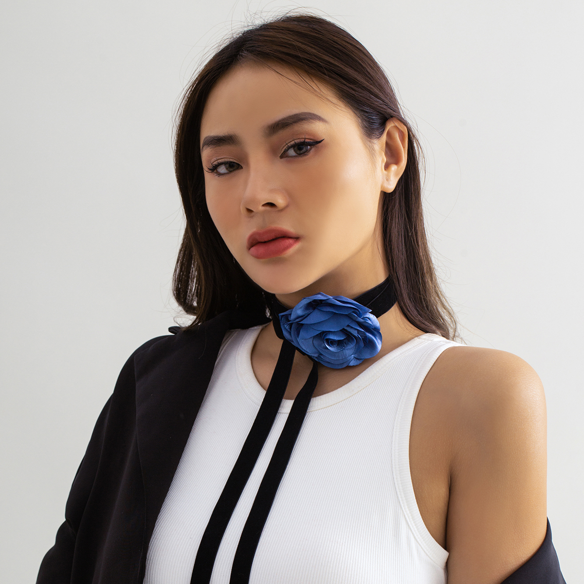 Vintage Style Classic Style Flower Cloth Three-dimensional Straps Women's Choker display picture 3