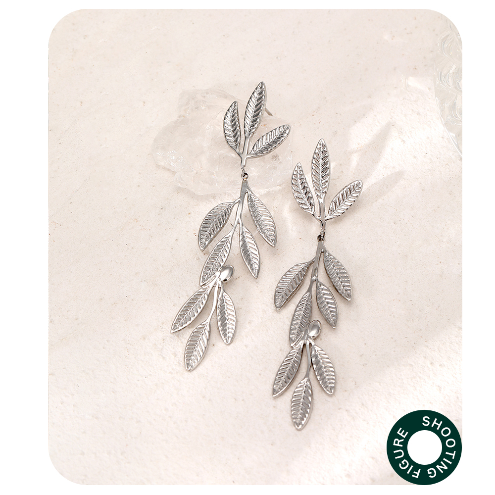 1 Pair Simple Style Leaves Plating Stainless Steel Drop Earrings display picture 2