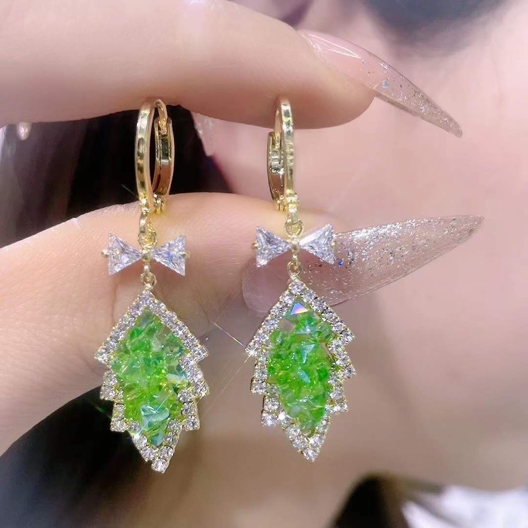 Commute Leaves Alloy Inlay Crystal Women's Drop Earrings display picture 4