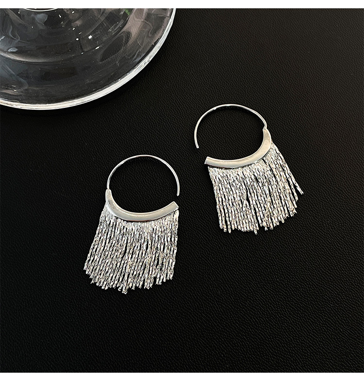 1 Pair Modern Style Tassel Patchwork Copper Drop Earrings display picture 1