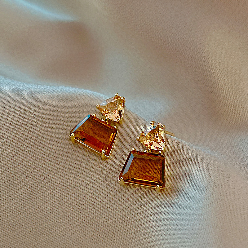 1 Pair Korean Style Square Inlay Copper Crystal Drop Earrings display picture 2