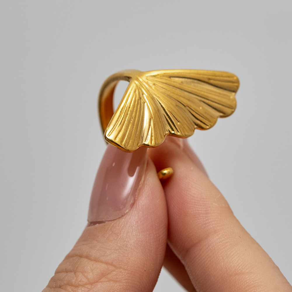 Elegant Ginkgo Leaf Stainless Steel 18k Gold Plated Open Ring In Bulk display picture 1