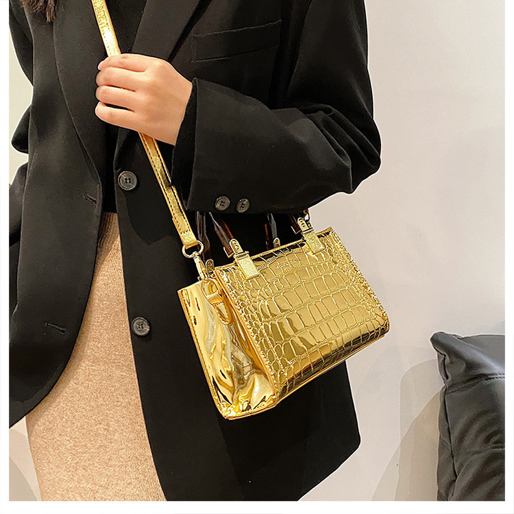 Women's All Seasons Pu Leather Streetwear Handbag display picture 20