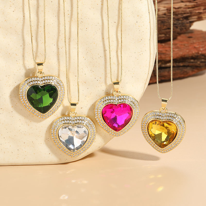 Elegant Luxurious Classic Style Heart Shape Copper Plating Inlay Zircon 14k Gold Plated Pendant Necklace display picture 1