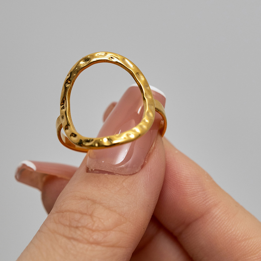 Simple Style Oval Stainless Steel Plating Hollow Out 18k Gold Plated Rings display picture 4