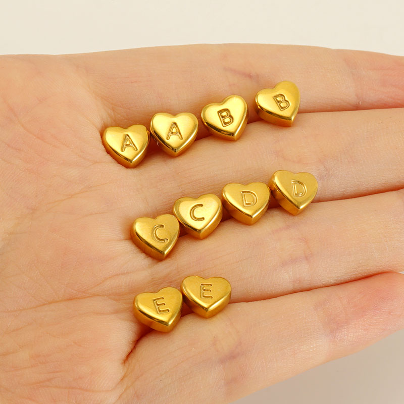 1 Pair Simple Style Letter Heart Shape Plating 304 Stainless Steel 18K Gold Plated Ear Studs display picture 1