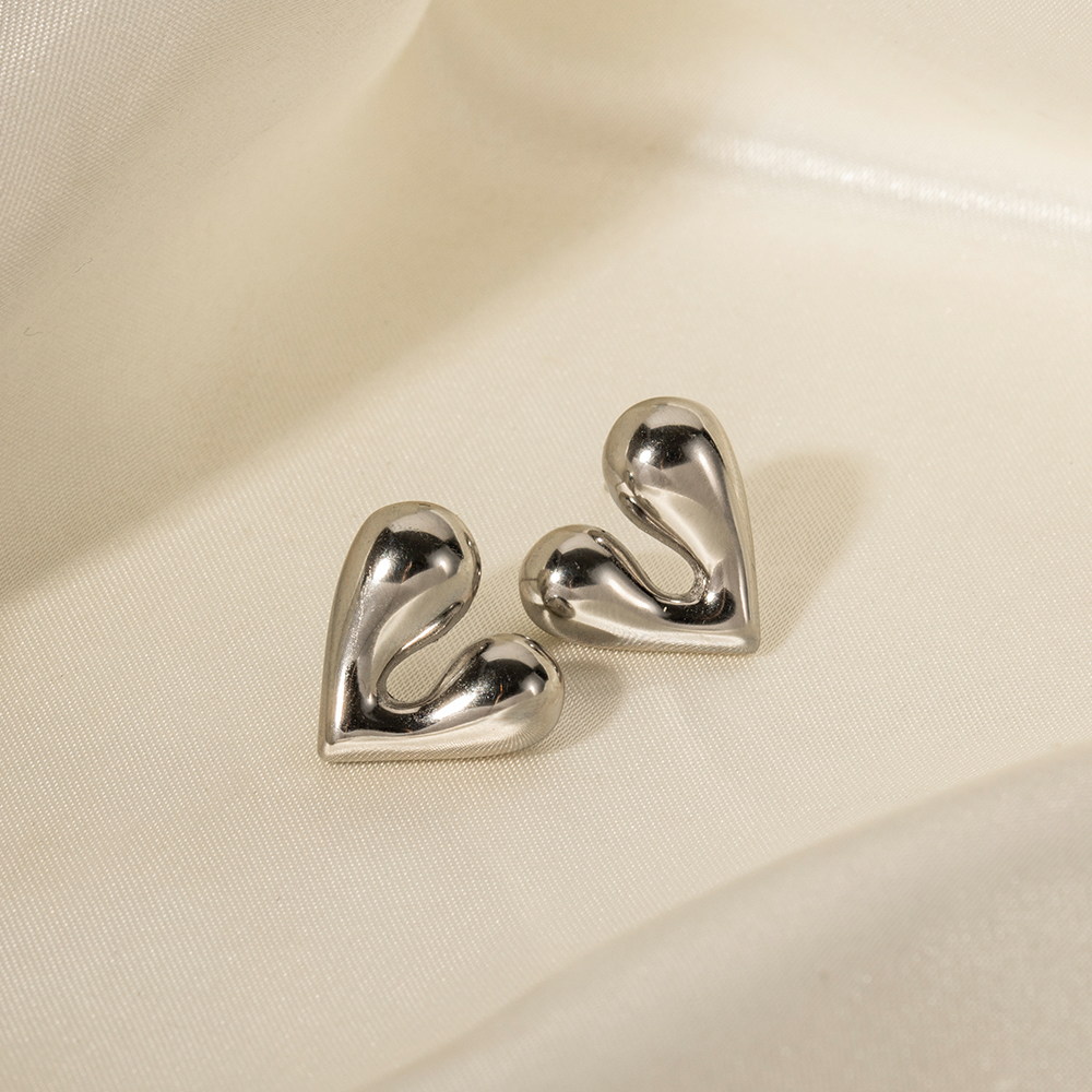 1 Pair Formal Heart Shape Patchwork Stainless Steel Ear Studs display picture 4