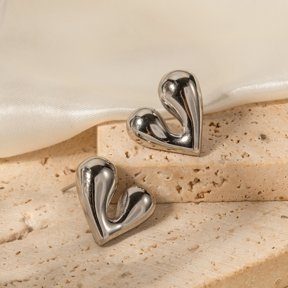 1 Pair Formal Heart Shape Patchwork Stainless Steel Ear Studs display picture 5