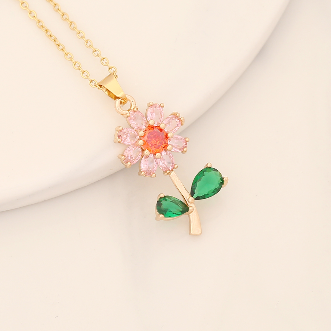 Wholesale Romantic Sweet Commute Heart Shape Flower Copper Plating Inlay 18K Gold Plated Zircon Pendant Necklace display picture 3