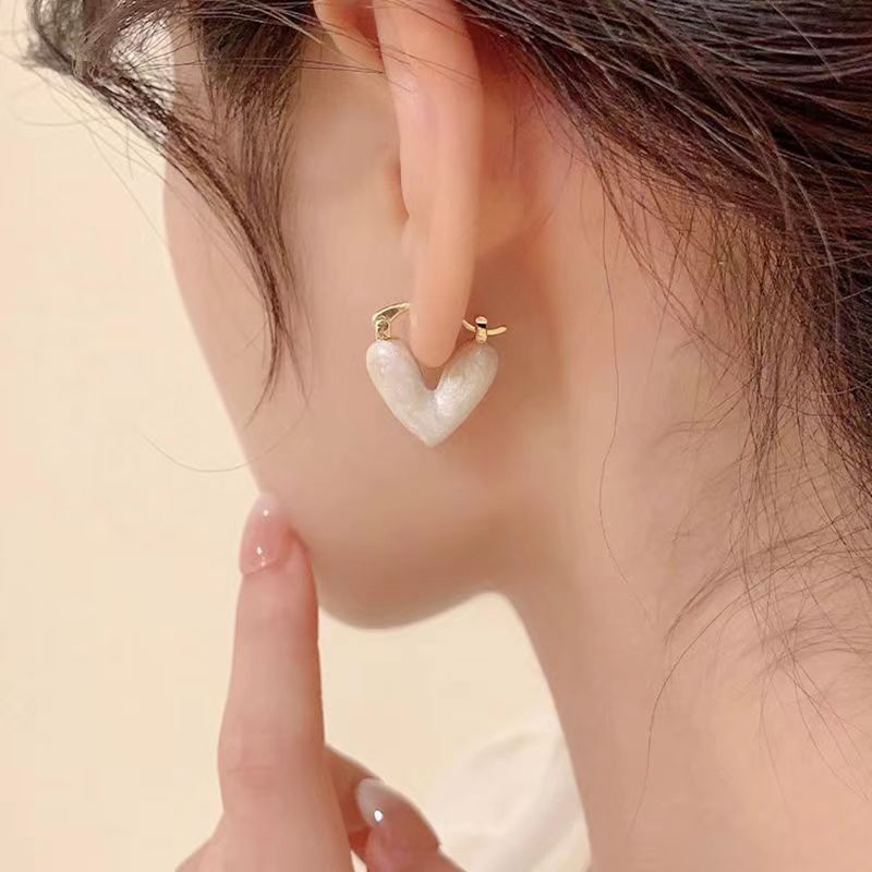 1 Pair Sweet Heart Shape Plating Alloy Earrings display picture 2