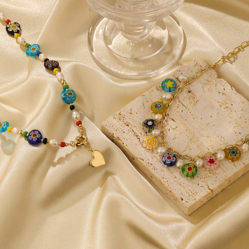 Ferien Herzform Süßwasserperle Glas Kupfer Perlen Blumen 14 Karat Vergoldet Halskette Mit Anhänger display picture 2