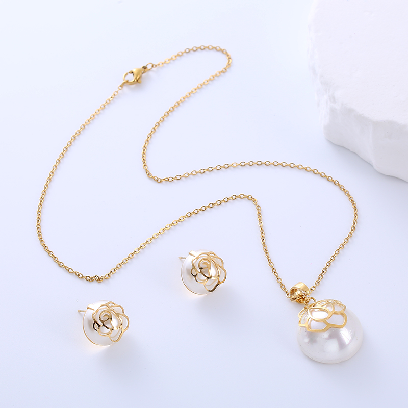 304 Stainless Steel 18K Gold Plated Elegant Lady Simple Style Plating Inlay Geometric Pearl Earrings Necklace display picture 7