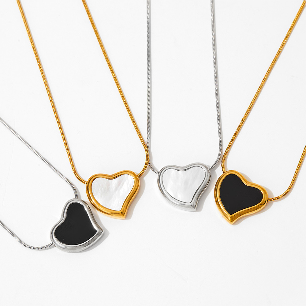 304 Stainless Steel 16K Gold Plated White Gold Plated Gold Plated Casual Simple Style Plating Inlay Heart Shape Artificial Gemstones Necklace display picture 1