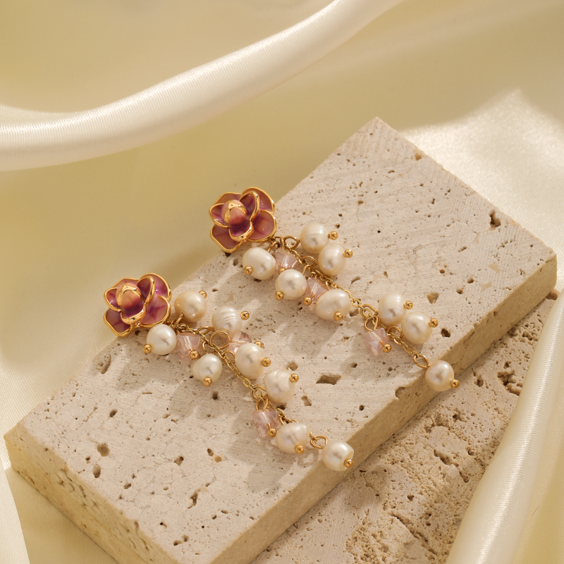1 Paar Klassisch Französische Art Pastoral Blume Perlen Emaille Überzug Süßwasserperle Kupfer 18 Karat Vergoldet Tropfenohrringe display picture 5