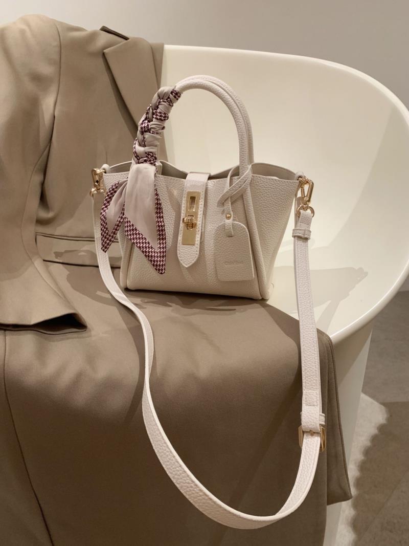 Women's All Seasons Pu Leather Elegant Handbag display picture 1